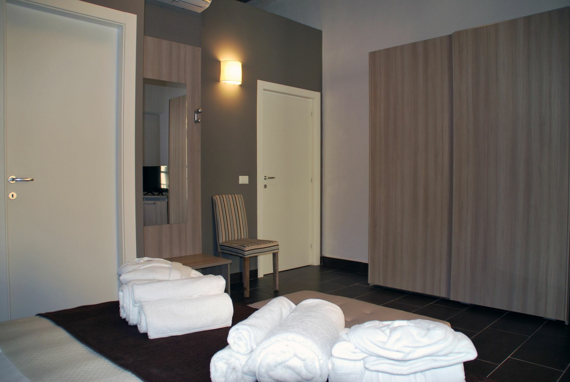 Casasicilia Carlo V Hotell Palermo Exteriör bild